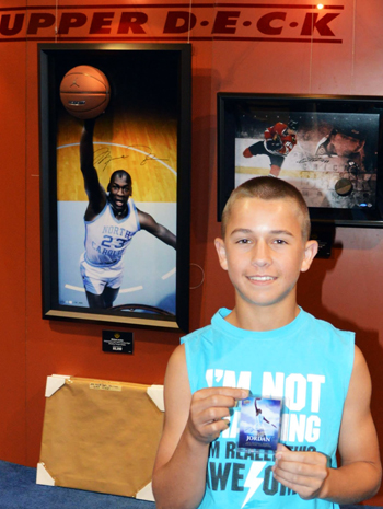 2013-National-Sports-Collectors-Convention-Fleer-Retro-Case-Break-Promotion-Michael-Jordan-Autograph-Card