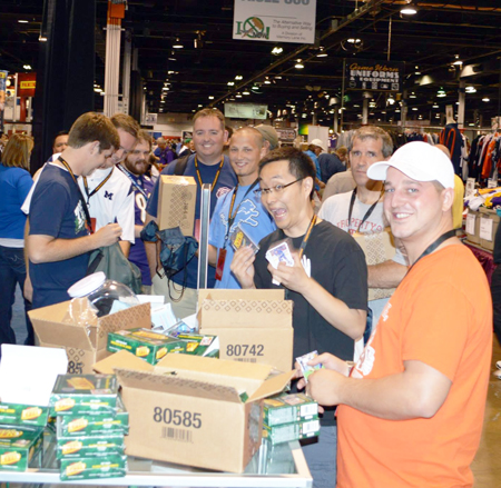 2013-National-Sports-Collectors-Convention-Fleer-Retro-Case-Break-Promotion