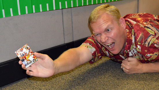 2013-Upper-Deck-CLC-College-Colors-Day-USC-Trojans-Football-Goal-Line-Dive