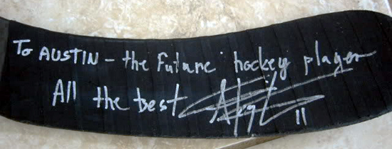 2013-Upper-Deck-Father-of-the-Year-Winner-Barrie-Grice-Austin-Anze-Kopitar-Stick
