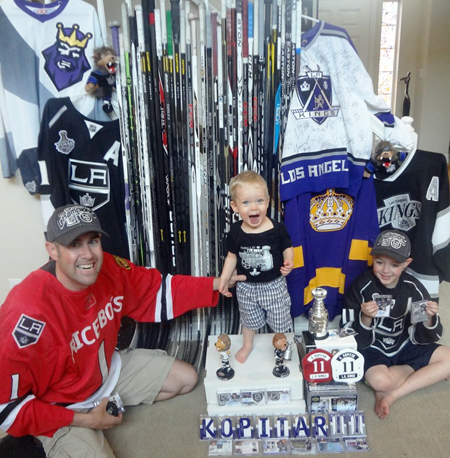 2013-Upper-Deck-Father-of-the-Year-Winner-Barrie-Grice-Kids