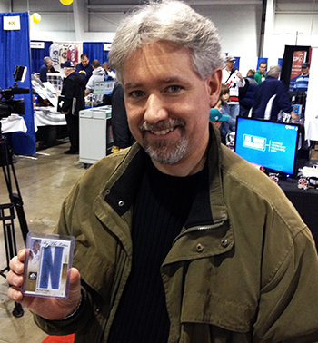 2014-Fall-Sportscard-Memorabilia-Expo-Upper-Deck-Booth-Big-Pull-Michael-Jordan-Autograph-Nameplate