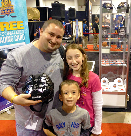 2014-Fall-Sportscard-Memorabilia-Expo-Upper-Deck-Booth-Big-Pull-NHL-Draft-Signed-Helmet