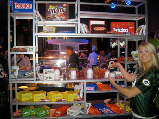 Blog-Super-Bowl-XLV-Vegas-Bellagio-Free-Candy-Bar