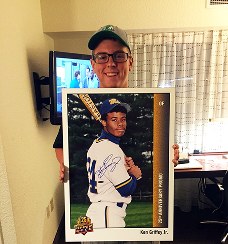 Griffey-Day-Upper-Deck-Hall-of-Fame-Fan-Photo-7