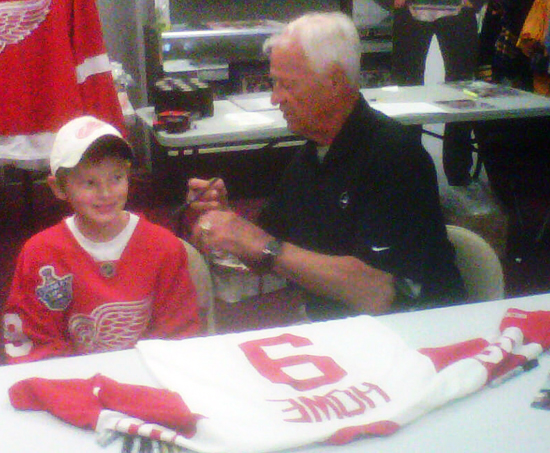 Hockey-Fest-Dave-Adam-Card-World-Gordie-Howe-Signing-Autograph