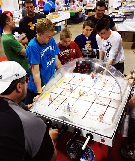 Sportscard-Memorabilia-Expo-Upper-Deck-Bubble-Hockey-Kids