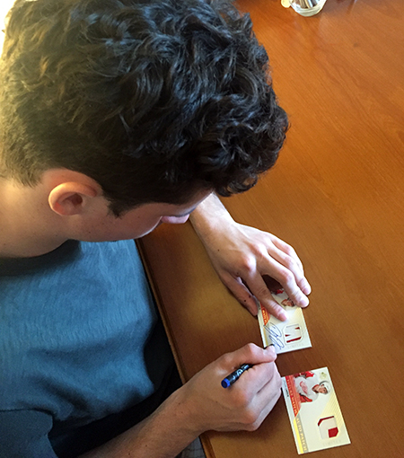 dylan-larkin-upper-deck-detroit-red-wings-autographed-signed-authentic-rookie-cards