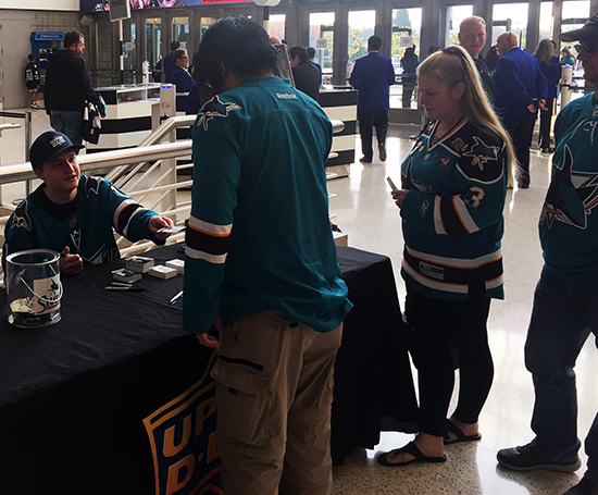 upper-deck-san-jose-sharks-hayden-bradley-young-guns-rookie-card-reveal-autograph-signing-3